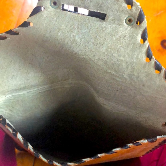 Vintage Genuine Leather Satchel - Picture 5 of 5